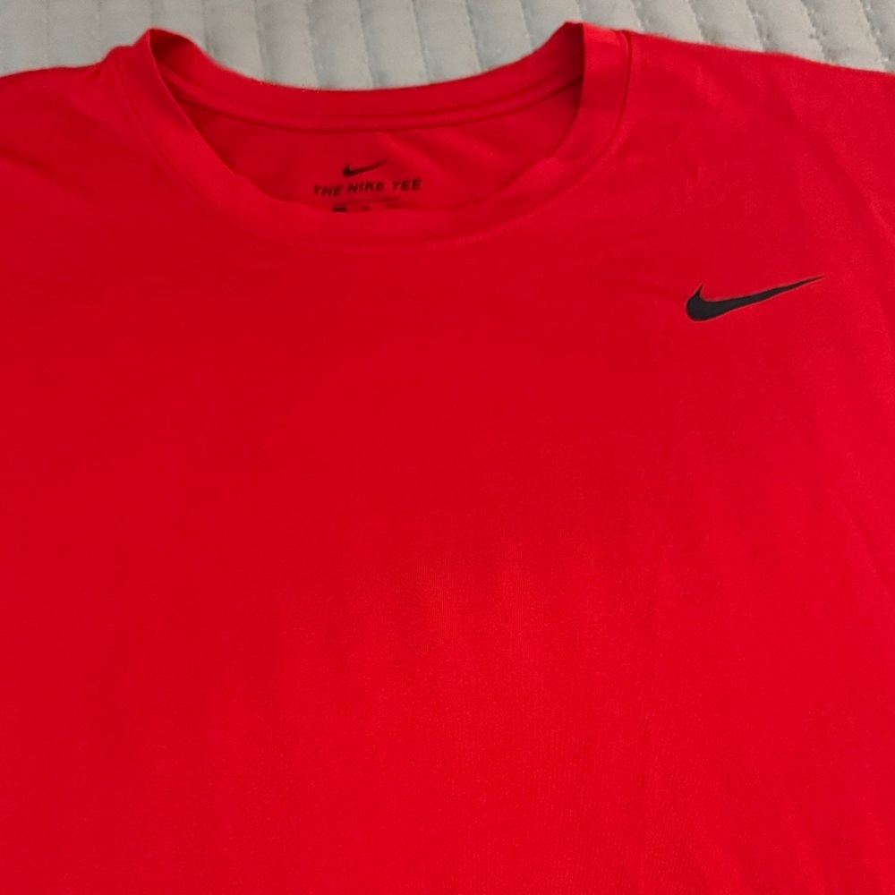 Nike Men's Orange Tee